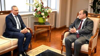 وزير التجارة يبحث مع رئيس صندوق التنمية الحضرية سبل تحقيق التنمية الصناعية