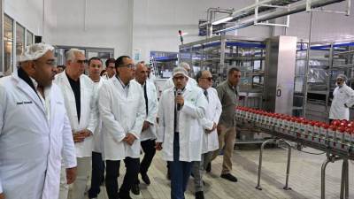 رئيس الوزراء يتفقد شركة الإسكندرية الزراعية (لمار)