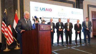 عاشور يشهد مؤتمر التأهيل الوظيفي تحت عنوان "الإستراتيجية الوطنية للتعليم العالي والبحث العلمي"