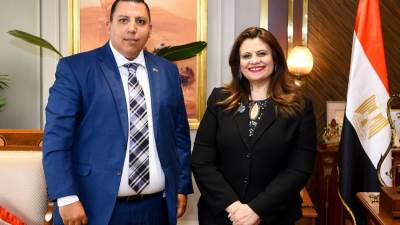 وزيرة الهجرة تستقبل أحد أبناء الجالية المصرية في كندا