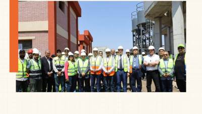 نائبا وزير الإسكان ومحافظ الغربية يتابعان موقف خدمات مياه الشرب والصرف الصحي بالمحافظة 