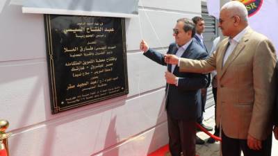 وزير البترول يفتتح محطتين جديدتين لتموين السيارات بالغاز الطبيعى