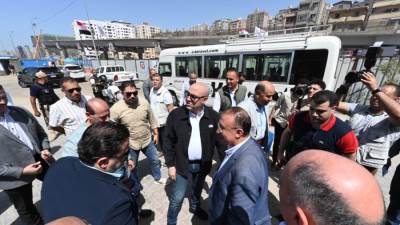 وزير الإسكان ومحافظ الإسكندرية يتفقدان مشروع إنشاء كوبرى على مستويين