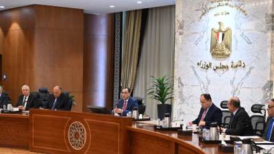 رئيس الوزراء يترأس اجتماع اللجنة المعنية بتعزيز العلاقات المصرية الأفريقية
