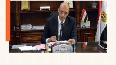 رئيس جهاز القاهرة الجديدة: إزالة مخالفات بناء بالامتداد الشرقي والتجمعين الثالث والخامس..وغلق أنشطة مخالفة بالتجمع الأول