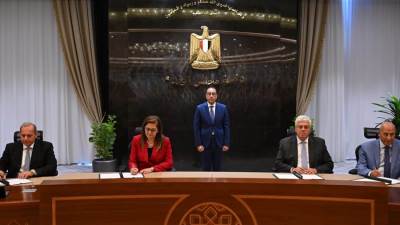 مدبولي يشهد توقيع اتفاقية بين الصندوق السيادي وشركة الأهلي سيرا للخدمات التعليمية