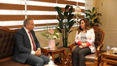 وزيرة التنمية المحلية تستقبل رئيس صندوق التنمية الحضرية