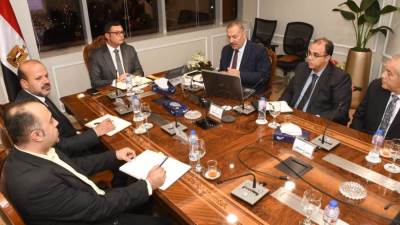 الشربيني يستعرض مقترحات تطوير وتعظيم دور جهاز التفتيش الفني على أعمال البناء