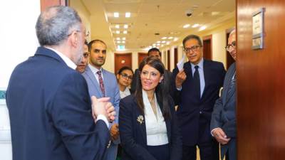 وزيرة التخطيط والتعاون الدولي تتابع سير العمل بديوان عام الوزارة