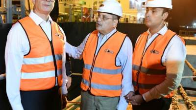 وزير البترول يتفقد تسهيلات الشركة العربية لأنابيب البترول (سوميد)