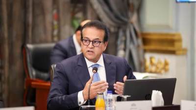 عبدالغفار يعرض خطة محور بناء الإنسان المصري وتعزيز رفاهيته أمام اللجنة البرلمانية