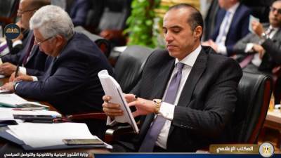 وزير الشئون النيابية: برنامج الحكومة يهتم بإتاحة التعليم للجميع