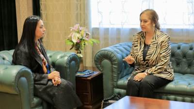 وزيرة التضامن تلتقي رئيسة اللجنة الوطنية التنسيقية لمكافحة ومنع الهجرة غير الشرعية