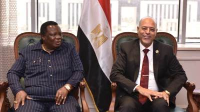 وزير العمل يستقبل رئيس منظمة الوحدة النقابية الأفريقية وعمال كينيا