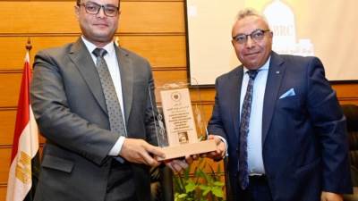 وزير الإسكان يشارك في ندوة الدليل الإرشادى لتصميم المستشفيات والمنشآت الصحية