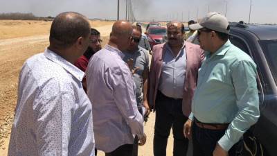 أحمد عمران يتابع سير العمل بمشروعات المرافق والطرق بمدينة سفنكس الجديدة