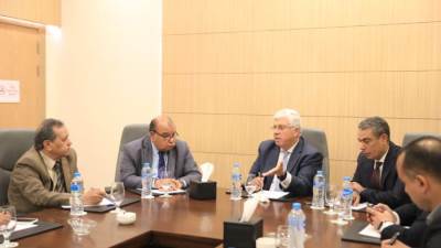 وزير التعليم العالى يعقد مؤتمرًا صحفيًا مع الإعلاميين لمناقشة القضايا الهامة