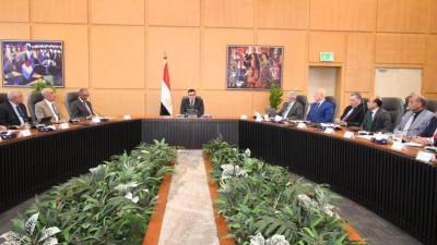 وزير الإسكان يصدر حزمة من التوجيهات والتكليفات لمسئولى الشركة "القابضة للمياه والصرف"