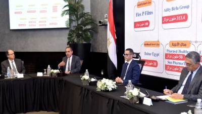 وزير الاستثمار والتجارة الخارجية يلتقي أعضاء مجلس الأعمال المصري الهندي