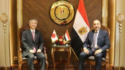 وزير قطاع الأعمال العام يستقبل سفير اليابان بالقاهرة