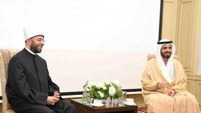 وزير الأوقاف يلتقي رئيس الهيئة العامة للشؤون الإسلامية والأوقاف والزكاة بدولة الإمارات