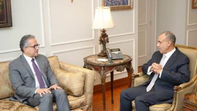 وزير الخارجية والهجرة يستقبل مرشح مصر لمنصب مدير عام منظمة اليونسكو