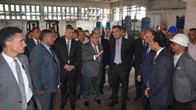 وزير التموين والتجارة الداخلية يتفقد محطة الزيوت والشحوم بالمكس