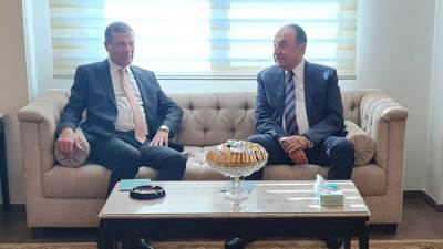 وزير قطاع الأعمال العام يبحث مع وزير الزراعة جهود النهوض بالقطن المصري