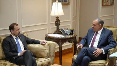 وزير الخارجية والهجرة يستقبل المبعوث الأمريكي للسودان