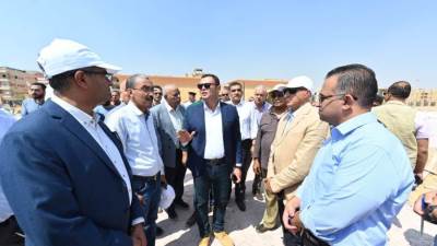 وزير الإسكان يتفقد موقف تنفيذ وحدات مبادرة سكن لكل المصريين ببدر 