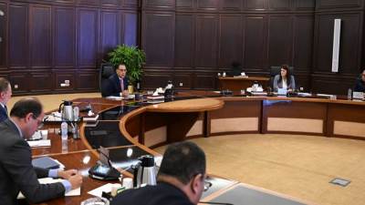 رئيس الوزراء يترأس الاجتماع الأول للمجلس التنسيقي للسياسات المالية والنقدية بتشكيله الجديد