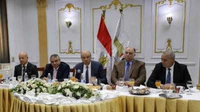 وزير الطيران: لا صحة لبيع المطارات المصرية ونعمل في إطار محددات رؤية الدولة