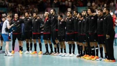 وزير الشباب والرياضة يُهنئ منتخب اليد بالتأهل إلى ربع نهائي الأولمبياد