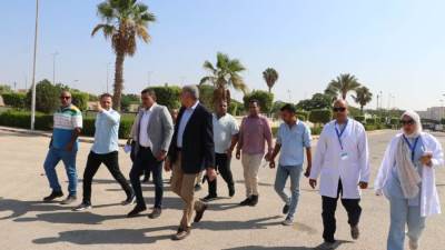  أشرف فتحي يتفقد مأخذ ومحطة تنقية مياه الشرب بمدينة ٦ أكتوبر