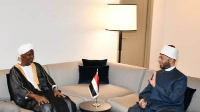 وزير الأوقاف يستقبل وزير الأوقاف السوداني