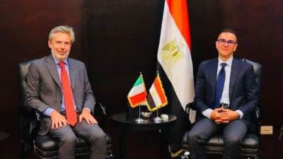 وزير الاستثمار والتجارة الخارجية يستقبل السفير الإيطالي بالقاهرة لبحث سبل تعزيز التعاون