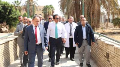 وزير الصحة يتفقد مستشفى صدر العباسية ويوجه بتسريع وتيرة التطوير