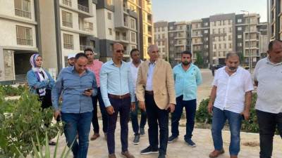 نائب رئيس المجتمعات العمرانية يتفقد مشروع جنة السكني بمدينة القاهرة الجديدة