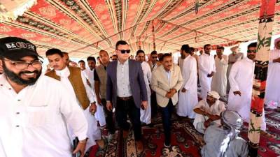 وزير الإسكان ومحافظ مطروح يتجولان بمنطقة الأراضى البديلة بمدينة رأس الحكمة الجديدة