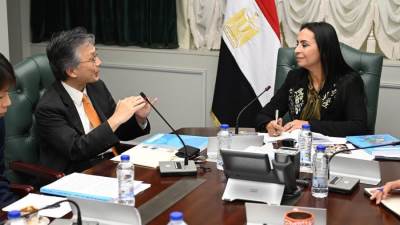 وزيرة التضامن الاجتماعي تستقبل سفير اليابان بالقاهرة