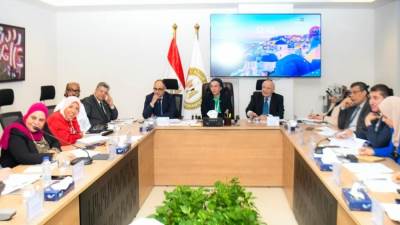 وزيرة البيئة تفتتح الاجتماع الأول للجنة السياسات البيئية والمناخية
