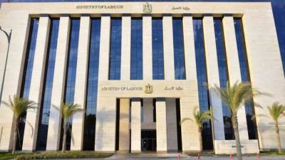 وزير العمل يوجه بسرعة متابعة حادث عمال لقوا مصرعهم إثر سقوطهم من أعلى سقالة