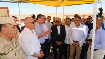 وزيرا الزراعة والري يتفقدان مركز الخدمات الزراعية المتكاملة بالنثيلة في سيناء