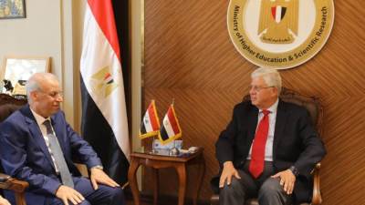 وزير التعليم العالي يبحث مع السفير العراقي الجديد سُبل تعزيز التعاون الأكاديمي