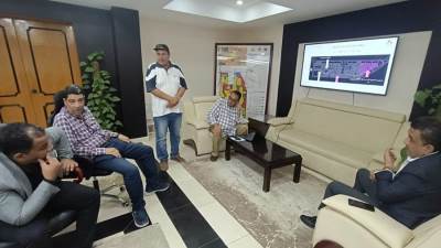 «فتحي وعبد المقصود» يتابعان موقف مشروعات المرافق ومياه الشرب والصرف بمناطق الامتداد بالشروق