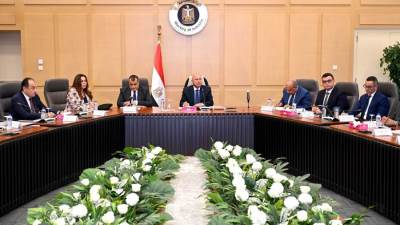 نائب رئيس مجلس الوزراء للتنمية الصناعية يترأس اجتماع المجموعة الوزارية للتنمية الصناعية