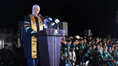 وزير التعليم العالي يشهد حفل تخرج طلاب الأكاديمية العربية للعلوم والتكنولوجيا والنقل البحري