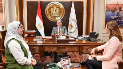 وزير الري يلتقى مجموعة من أعضاء مجلس النواب لمناقشة طلبات المواطنين