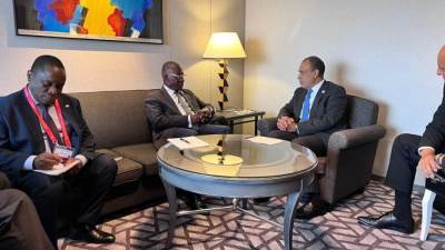 وزير الخارجية والهجرة يلتقى بوزير خارجية كوت ديفوار