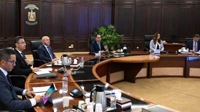 رئيس الوزراء يترأس اجتماع اللجنة العليا لضبط الأسواق وأسعار السلع